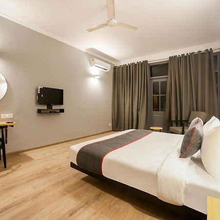 King Delhi Airport Otel Yeni Delhi Dış mekan fotoğraf