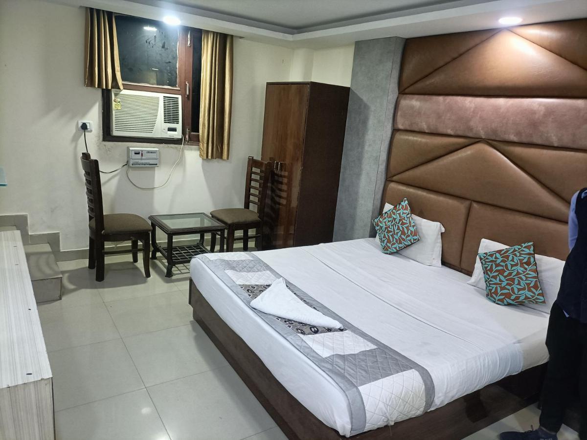 King Delhi Airport Otel Yeni Delhi Dış mekan fotoğraf