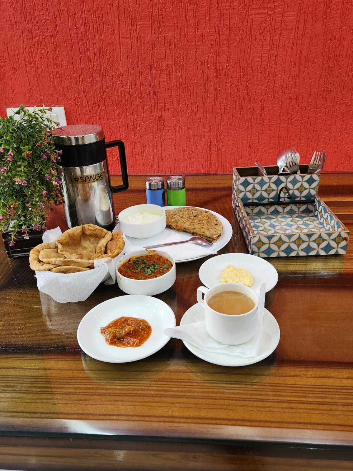 King Delhi Airport Otel Yeni Delhi Dış mekan fotoğraf